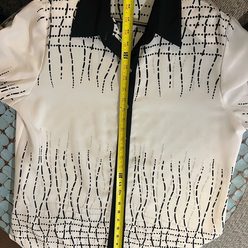 Black and White Long Sleeve Graphic Button Down Shirt - Picture 7 of 11